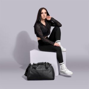 Alternative view of Eva & Elm Saturn Sports Bag