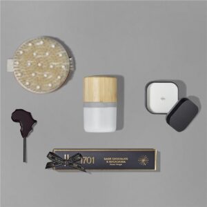 Alternative view of Yatta Glam Glow Hamper
